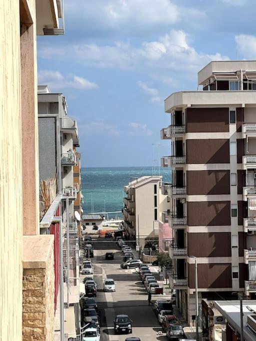 Il Mare In Citta. Appartamento Vista Mare Monopoli Kültér fotó